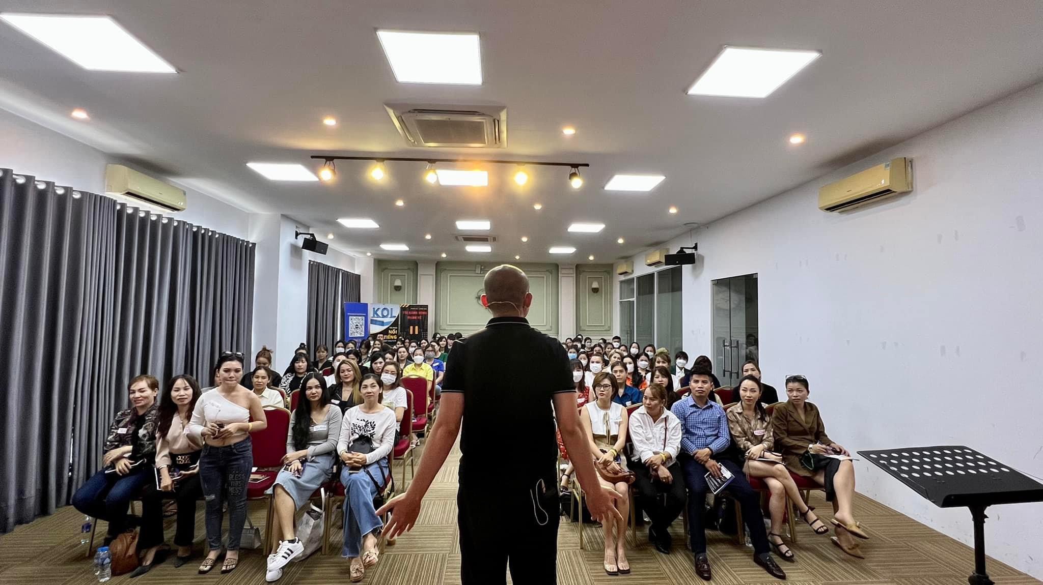 Lớp học chủ spa Trần Hạ